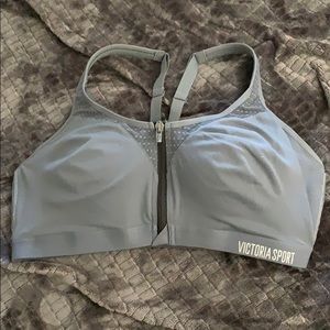 Victoria Sport bra 36D